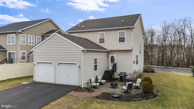 2104 MORGAN HILL DR, Pennsburg, PA 18073