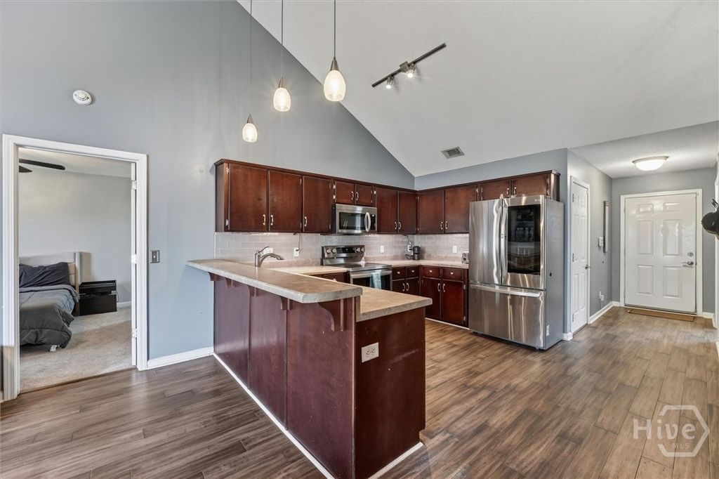 Image 9 of property listing at 3 Durango Court, Savannah, GA 31406