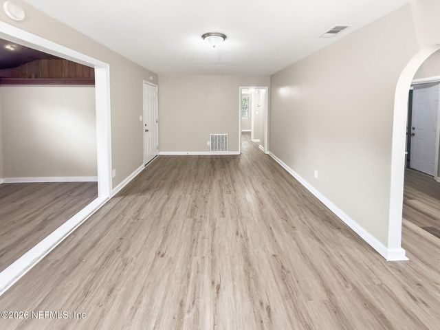 5359 LEXINGTON Avenue, Jacksonville, FL 32210