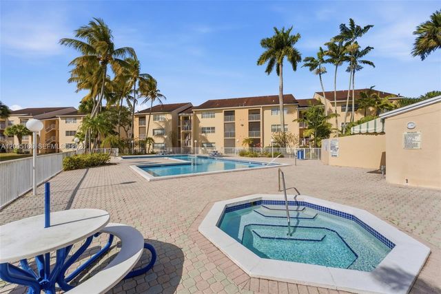 15325 SW 106th Ter 627, Miami, FL 33196