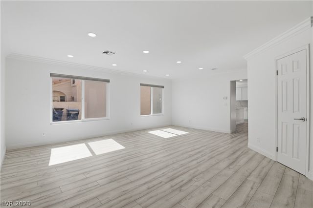 9537 Wooden Pier Way, Las Vegas, NV 89117