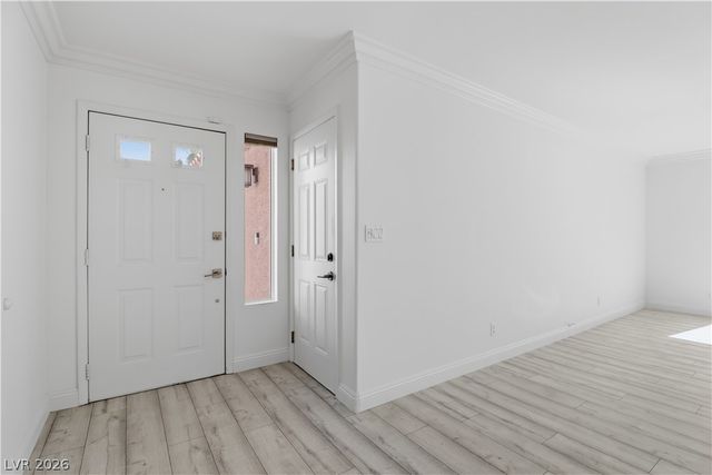 9537 Wooden Pier Way, Las Vegas, NV 89117