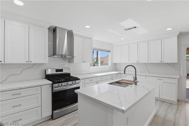 9537 Wooden Pier Way, Las Vegas, NV 89117