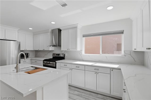 9537 Wooden Pier Way, Las Vegas, NV 89117