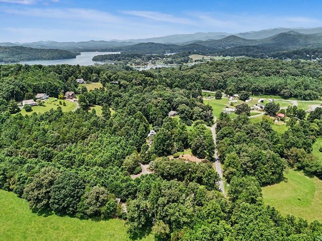 282 Low Gap Road, Hayesville, NC 28904