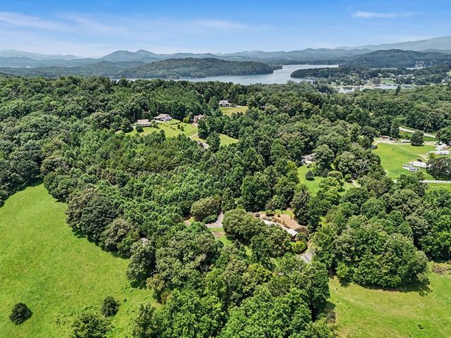 282 Low Gap Road, Hayesville, NC 28904