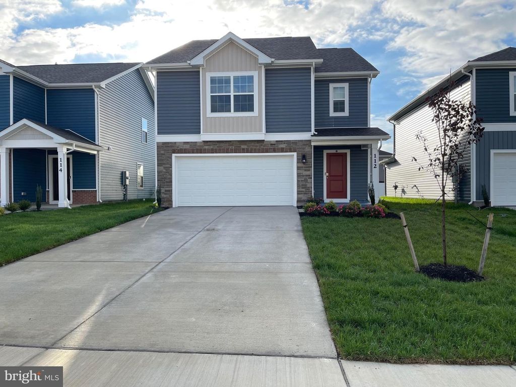 112 CHARING CROSS DR, Stephens City, VA 22655