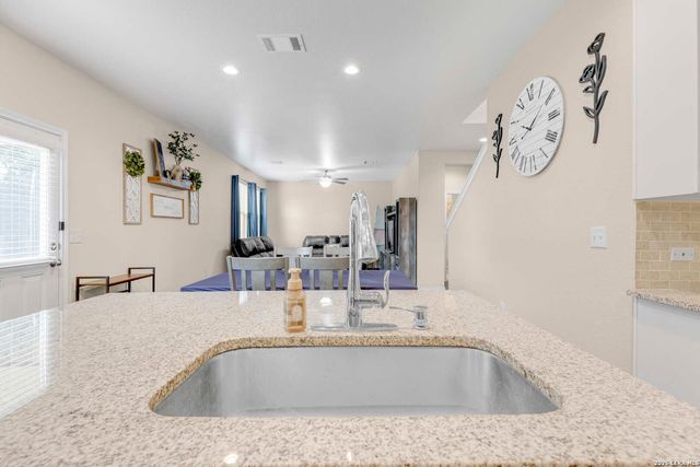 12408 BIG VALLEY CRK, San Antonio, TX 78254