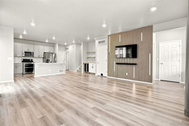18292 E Kansas Place, Aurora, CO 80017