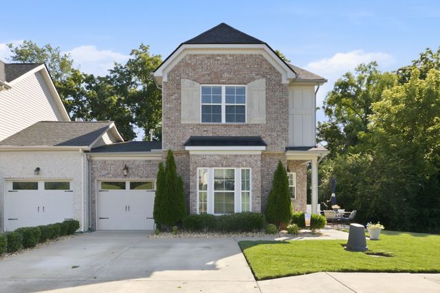 143 Bellagio Villas Dr, Spring Hill, TN 37174