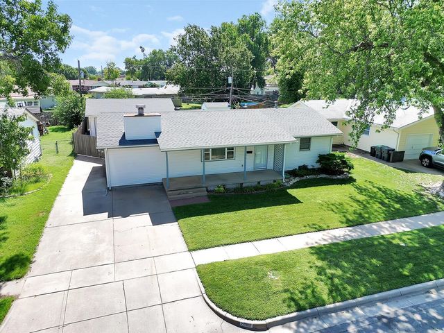 2460 S Bennett Ave, Wichita, KS 67217