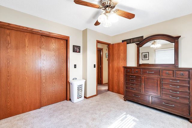 2460 S Bennett Ave, Wichita, KS 67217