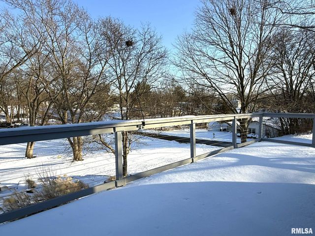 38 LINCOLN Street, Knoxville, IL 61448