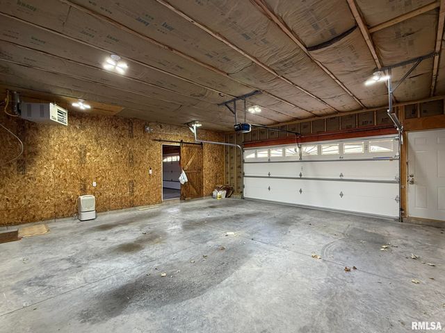 38 LINCOLN Street, Knoxville, IL 61448