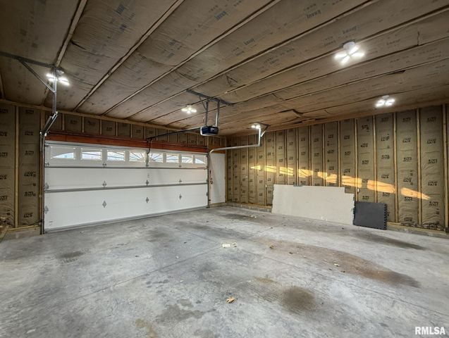 38 LINCOLN Street, Knoxville, IL 61448