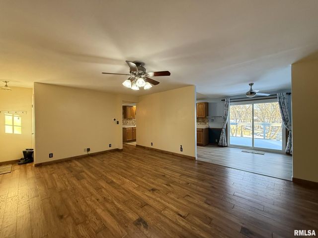 38 LINCOLN Street, Knoxville, IL 61448