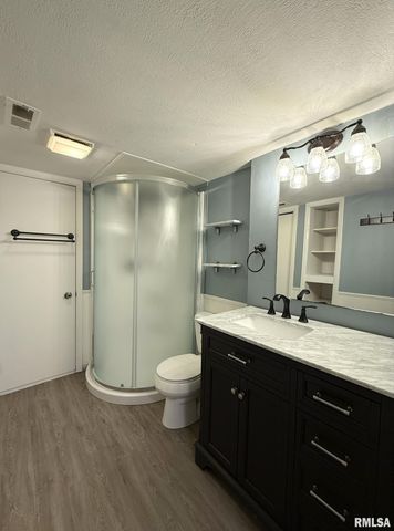 38 LINCOLN Street, Knoxville, IL 61448