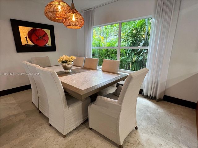 247 E East Shore Dr, Miami, FL 33133