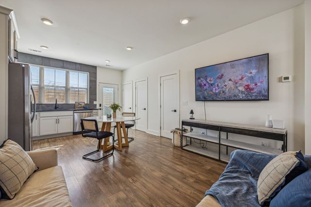 100 Thompson Ln Unit 6, Nashville, TN 37211