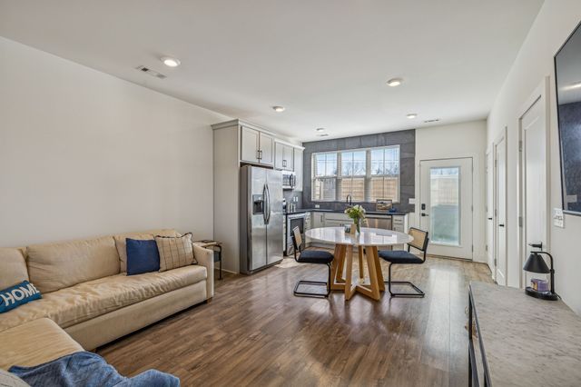 100 Thompson Ln Unit 6, Nashville, TN 37211