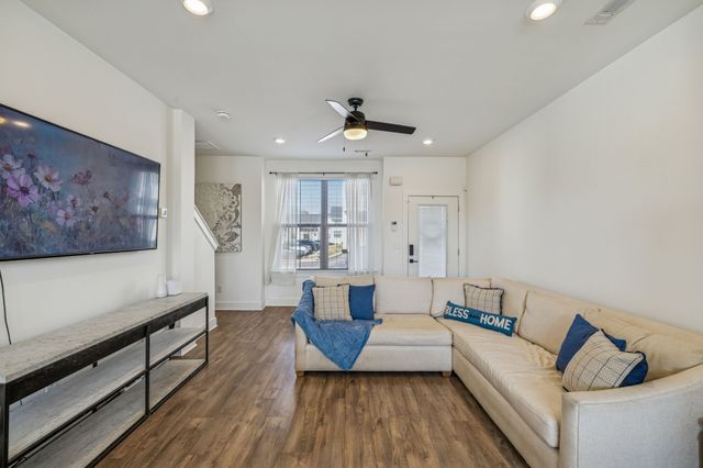 100 Thompson Ln Unit 6, Nashville, TN 37211