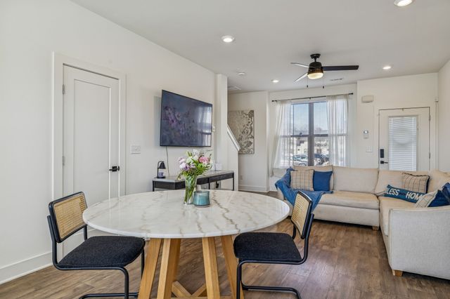 100 Thompson Ln Unit 6, Nashville, TN 37211