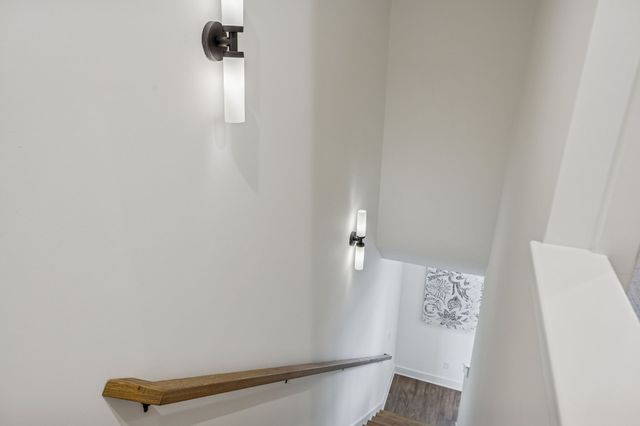 100 Thompson Ln Unit 6, Nashville, TN 37211