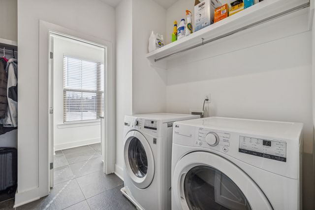 100 Thompson Ln Unit 6, Nashville, TN 37211