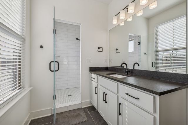 100 Thompson Ln Unit 6, Nashville, TN 37211