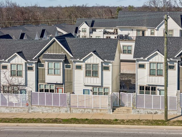 100 Thompson Ln Unit 6, Nashville, TN 37211