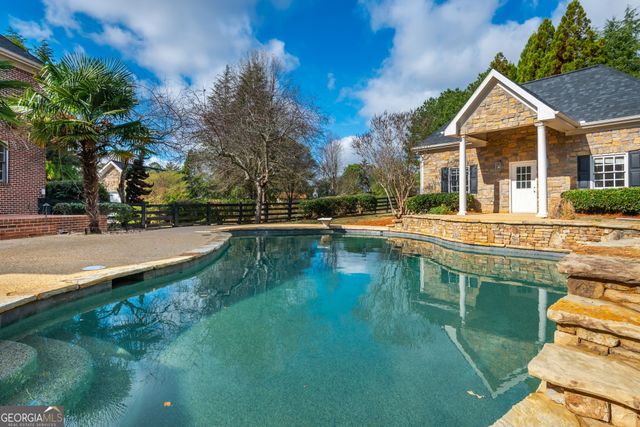 2540 Appaloosa Trail SW, Marietta, GA 30064