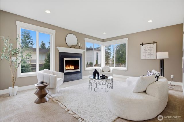 11422 NE 92nd Street, Kirkland, WA 98033