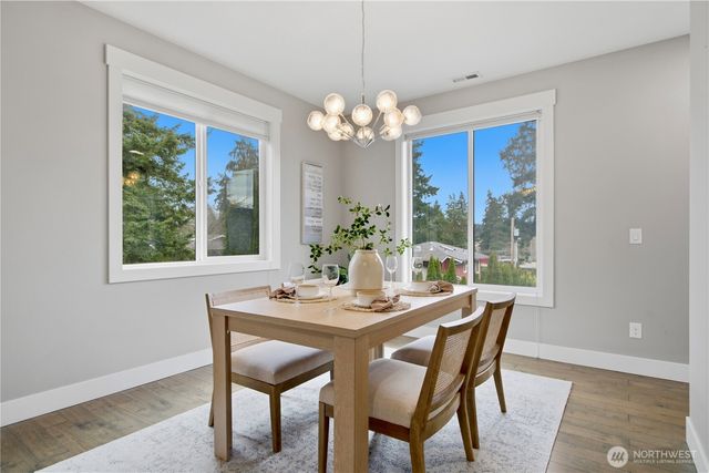 11422 NE 92nd Street, Kirkland, WA 98033