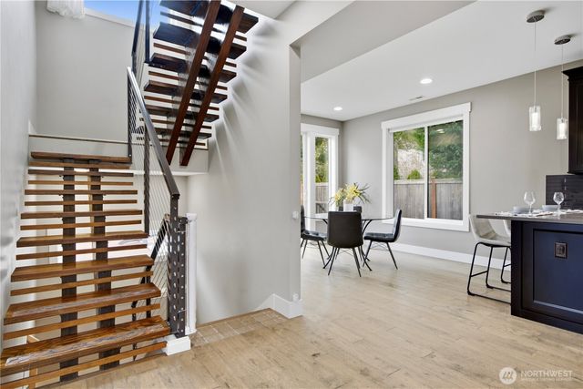 11422 NE 92nd Street, Kirkland, WA 98033