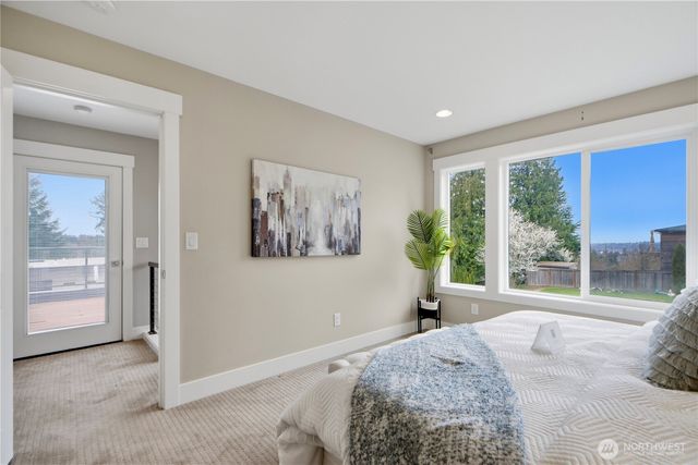 11422 NE 92nd Street, Kirkland, WA 98033