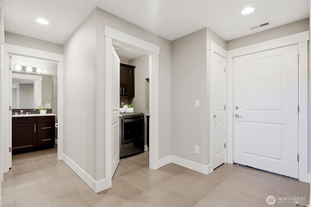 11422 NE 92nd Street, Kirkland, WA 98033