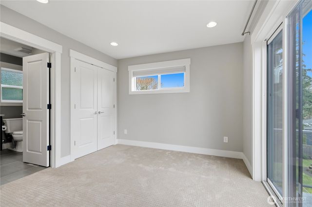 11422 NE 92nd Street, Kirkland, WA 98033