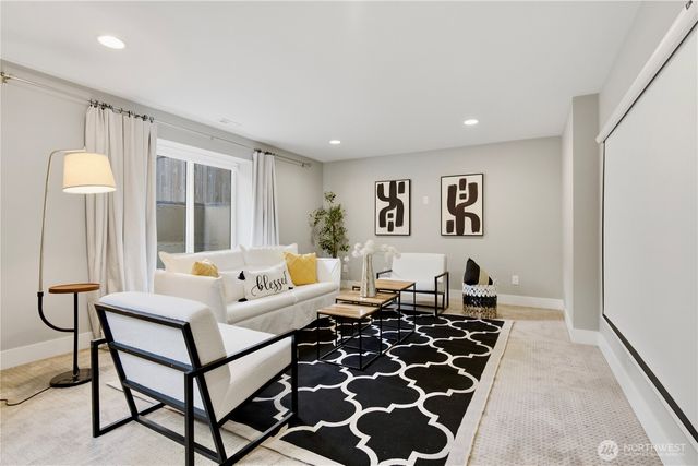 11422 NE 92nd Street, Kirkland, WA 98033