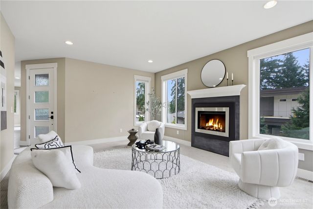 11422 NE 92nd Street, Kirkland, WA 98033