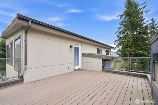 11422 NE 92nd Street, Kirkland, WA 98033