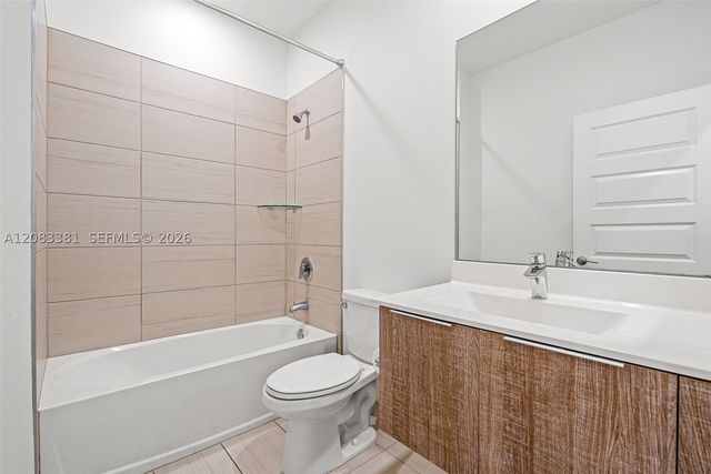 7923 NW 104th Ct, Doral, FL 33178