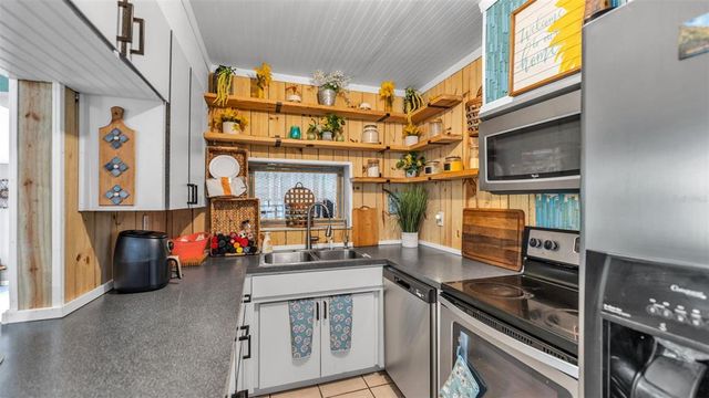 1624 HUMMINGBIRD LANE, Lakeland, FL 33801