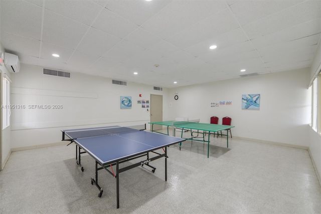 3071 NW 47th Ter 321, Lauderdale Lakes, FL 33313