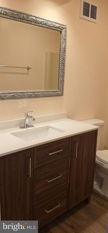 221-D-UNIT D N DUKE ST, Hummelstown, PA 17036