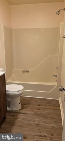 221-D-UNIT D N DUKE ST, Hummelstown, PA 17036