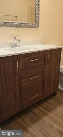 221-D-UNIT D N DUKE ST, Hummelstown, PA 17036