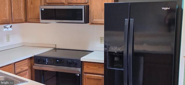 221-D-UNIT D N DUKE ST, Hummelstown, PA 17036