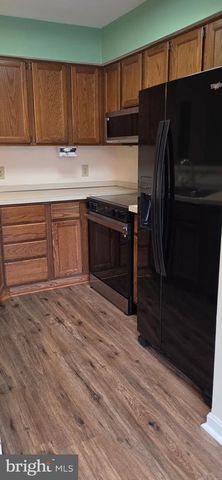 221-D-UNIT D N DUKE ST, Hummelstown, PA 17036