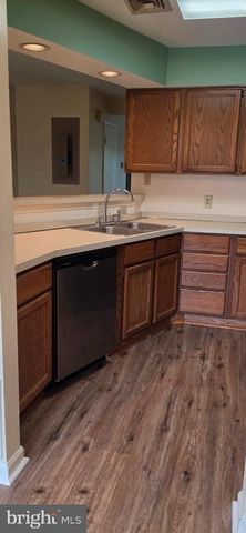 221-D-UNIT D N DUKE ST, Hummelstown, PA 17036