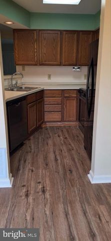 221-D-UNIT D N DUKE ST, Hummelstown, PA 17036